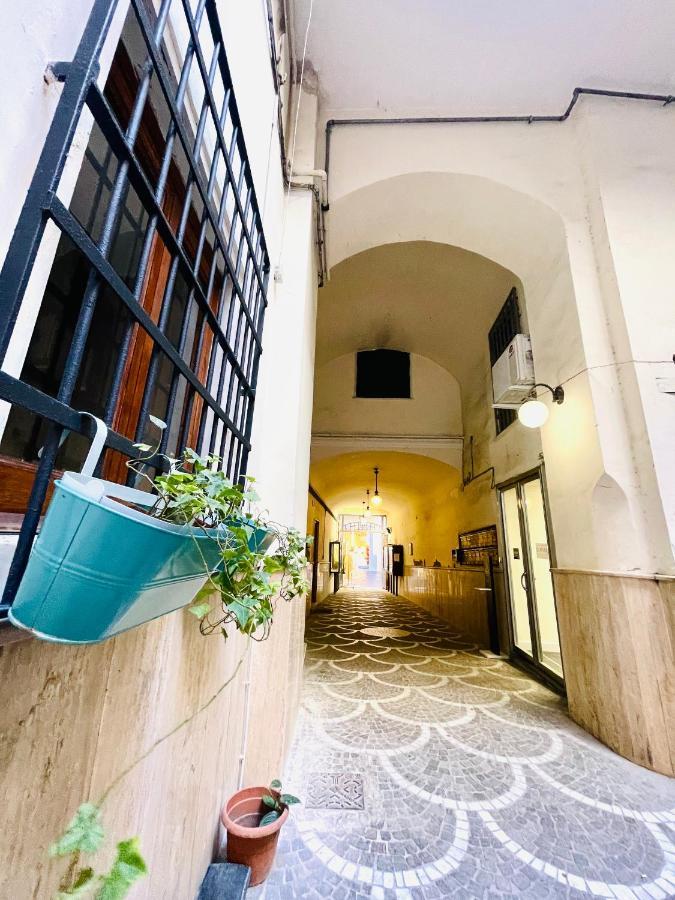 Chiaia175 Hotell Napoli Eksteriør bilde